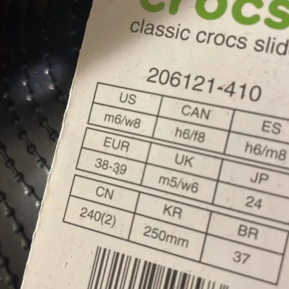 CROCS - Picture 2 of 3